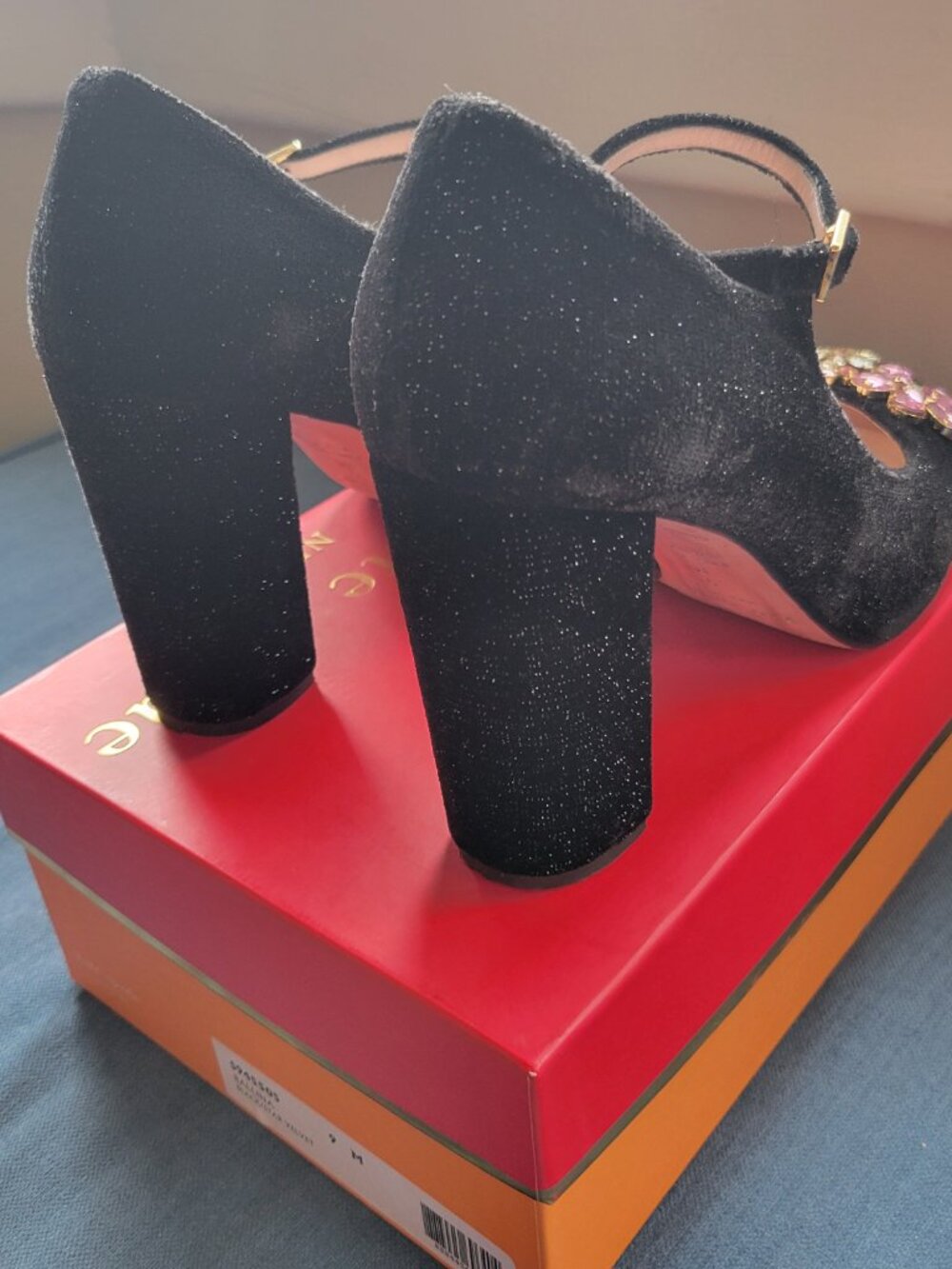 Kate Spade Ballina Black Star Velvet Pumps – Size 9M – Original Box - Picture 4 of 7